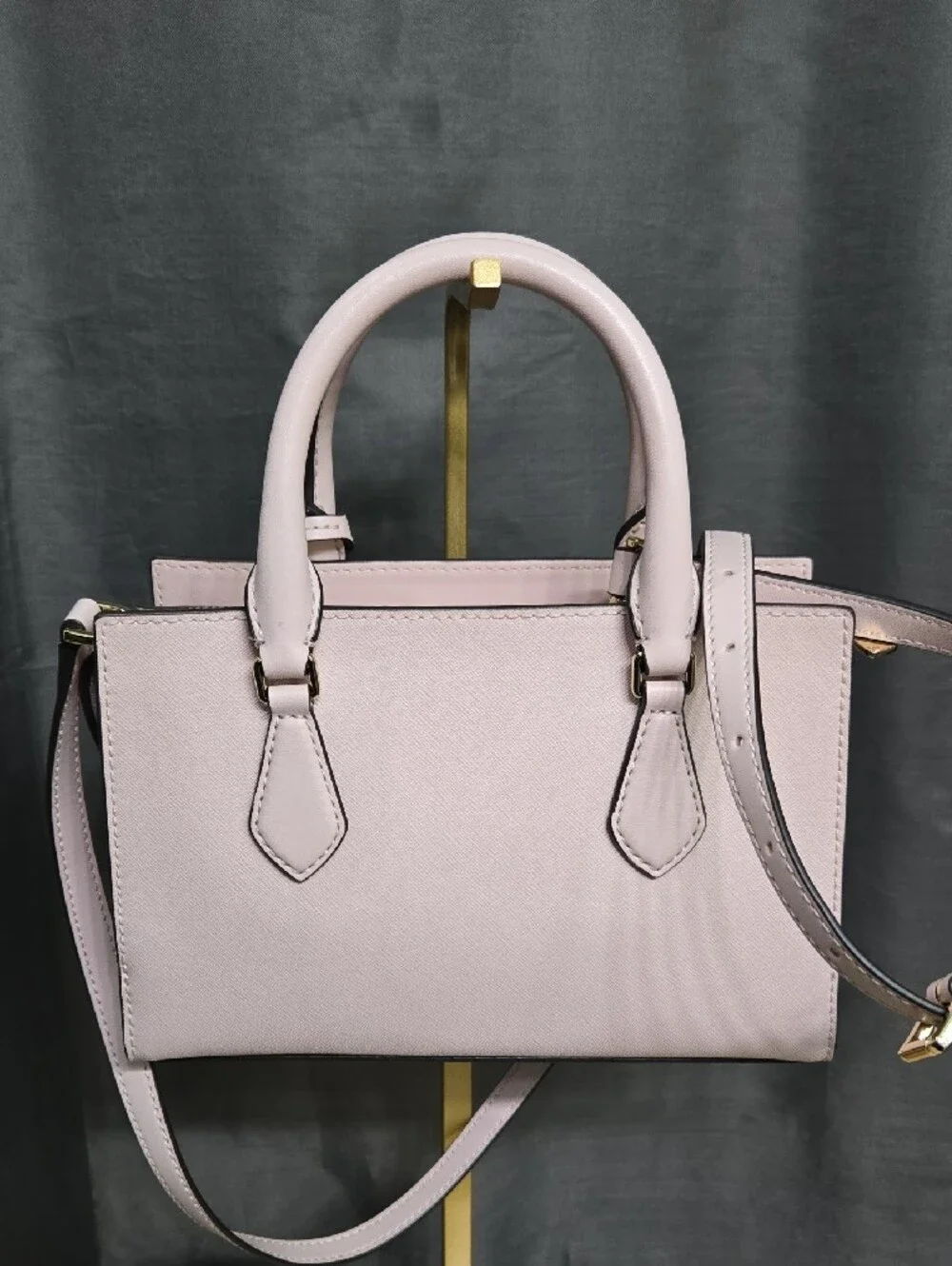 Like-new! Michael Kors Pale Pink Saffiano Leather Satchel with Gold Accent
